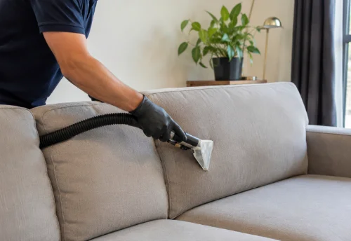 Nettoyage de canapé en profondeur à Liglet